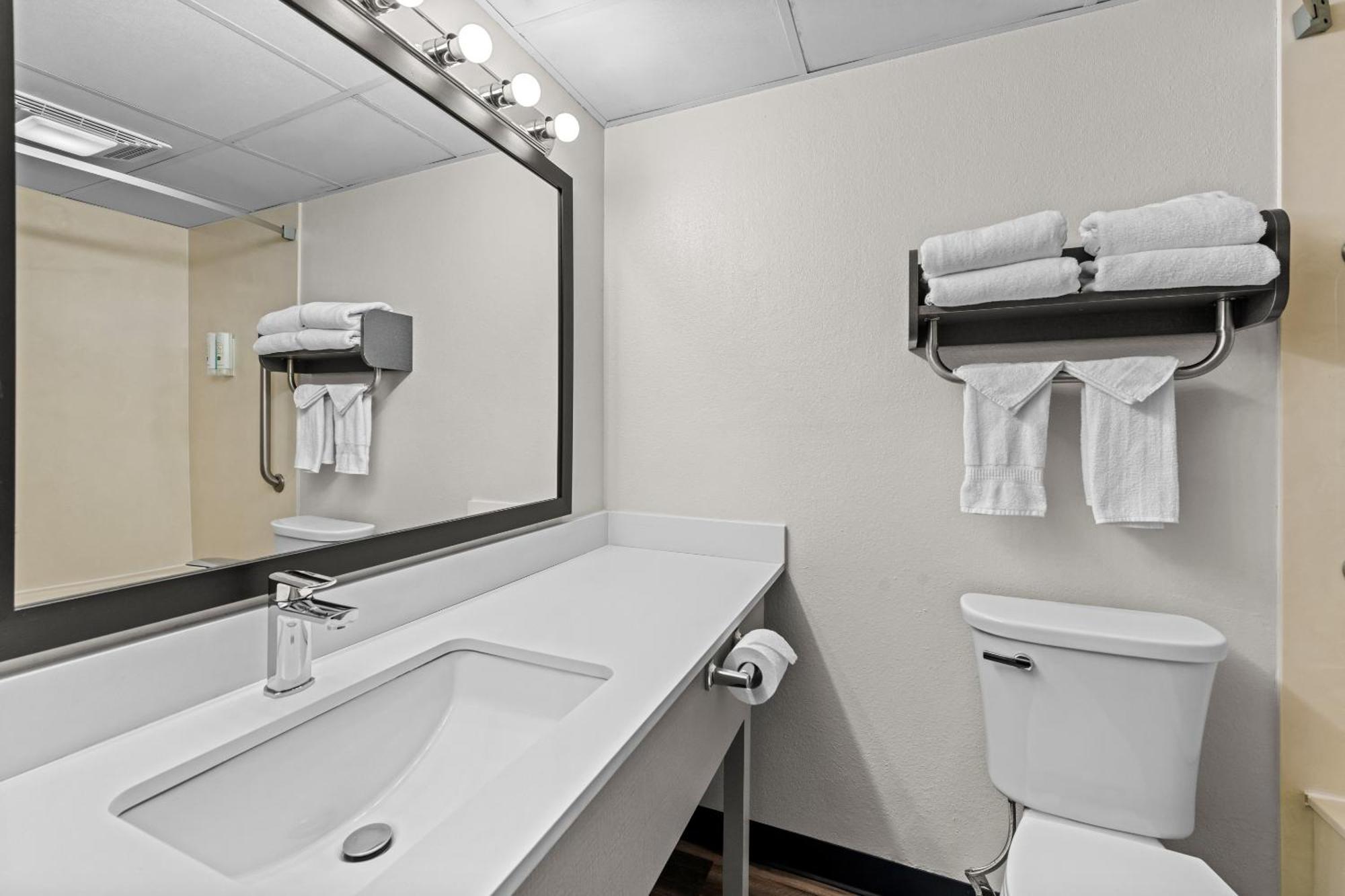 King Room - Non Smoking,1645669679:JPEG