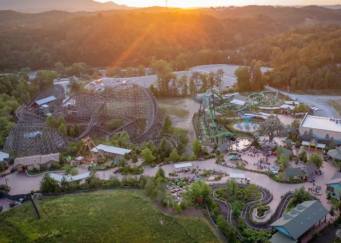 Hotel near College: Travelodge By Wyndham Pigeon Forge Dollywood Lane